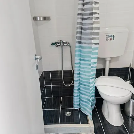 Oceanis 3* ミクロス・ギアロス