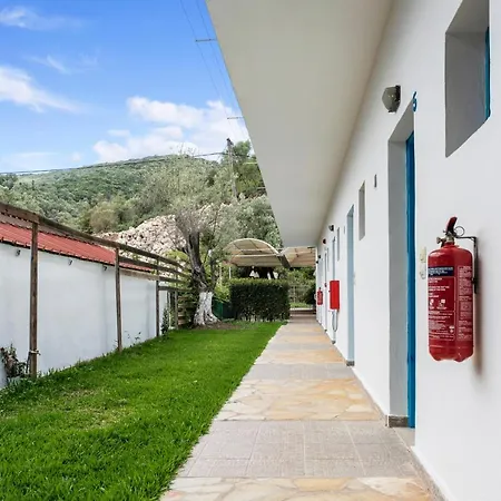 Oceanis ゲストハウス ミクロス・ギアロス